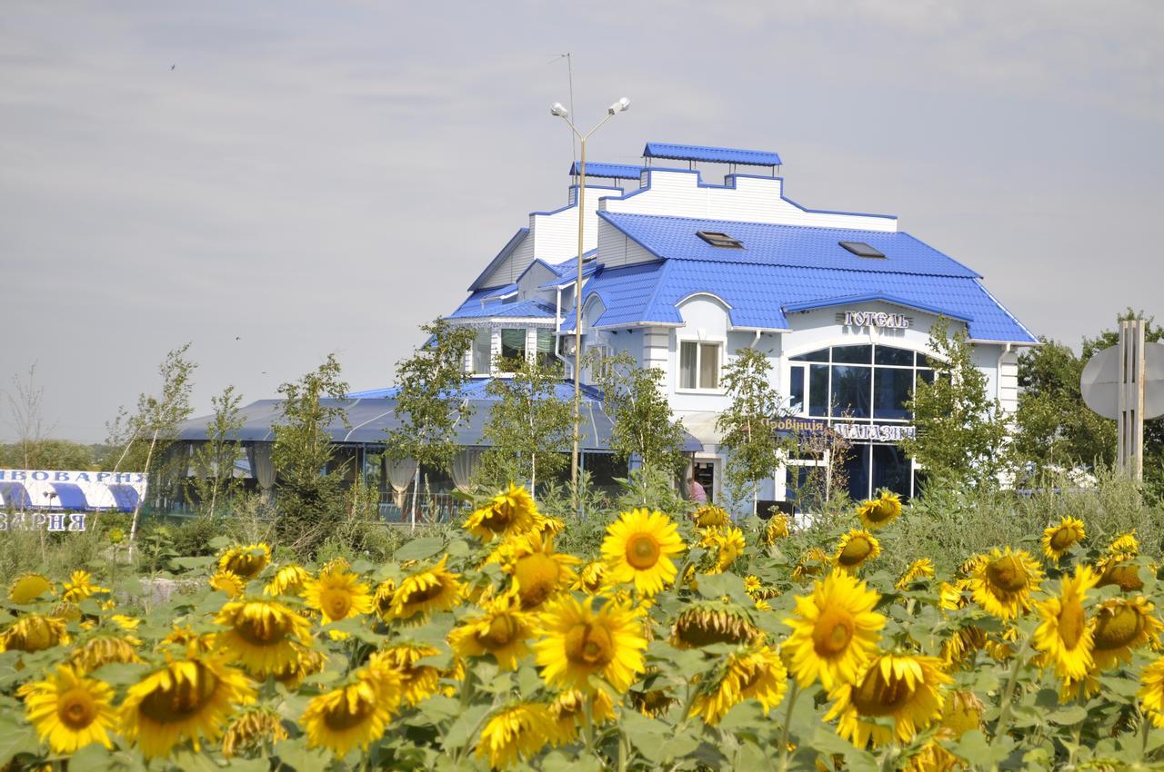 Hotel Vivat Provincia Tahtaulove Kültér fotó